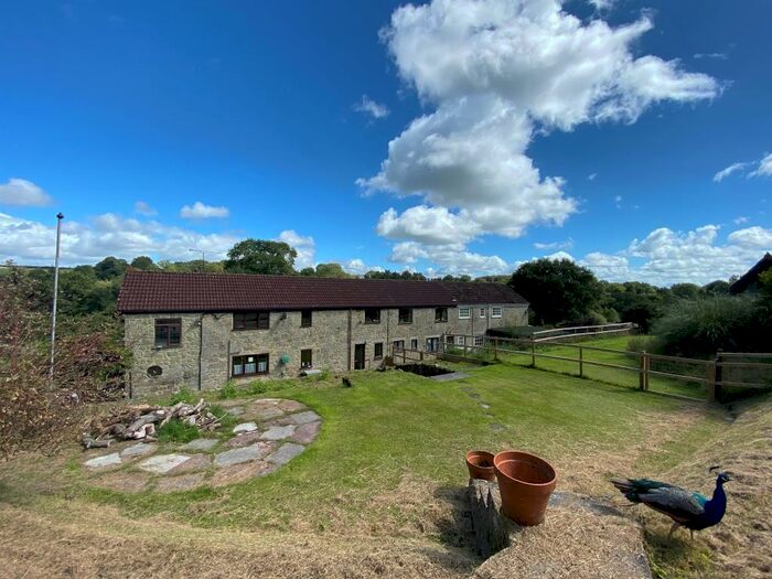 4 Bedroom Cottage To Rent In Castle Orchard, Pen Selwood, Wincanton, BA9