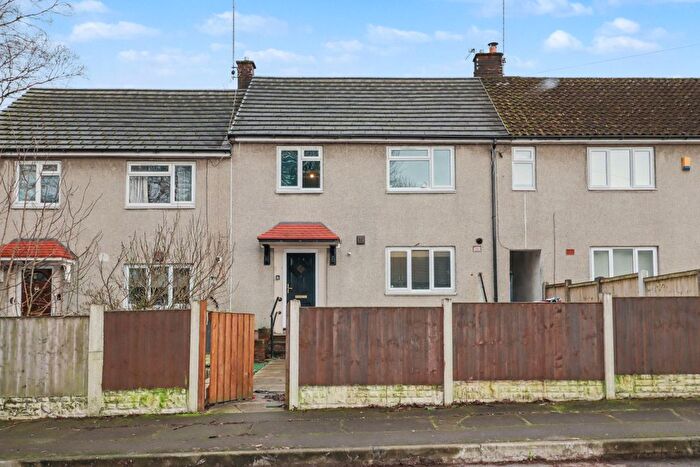 3 Bedroom Terraced House For Sale In Yewdale Drive, Middleton, Manchester, M24