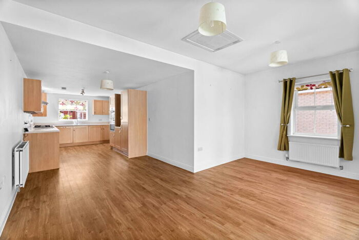 4 Bedroom Detached House For Sale In Lancaster Lane, Saffron Walden, CB11