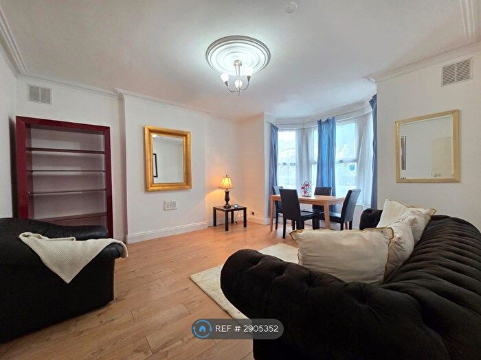 1 Bedroom Flat To Rent In Leytonstone, London, E11