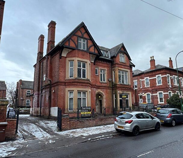 7 Bedroom Apartment For Sale In Forest Road West, Nottingham, NG7