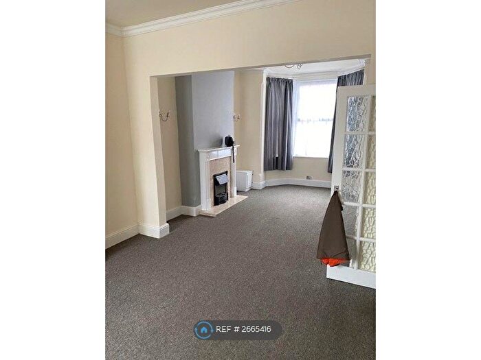 3 Bedroom Terraced House To Rent In Woolmer Road, Nottingham, NG2