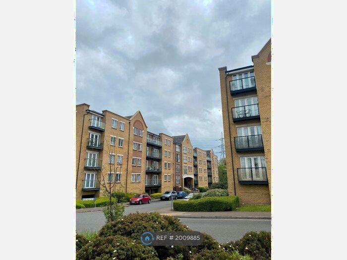 2 Bedroom Flat To Rent In Griffin Court, Northfleet, Gravesend, DA11