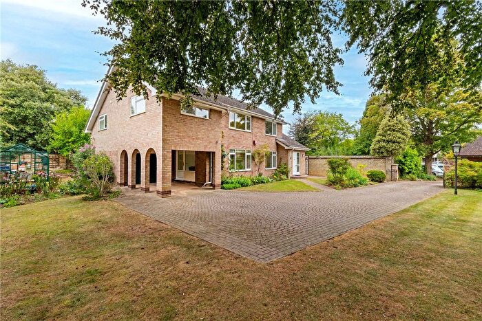 5 Bedroom Detached House For Sale In Scotts Gardens, Whittlesford, Cambridge, CB22