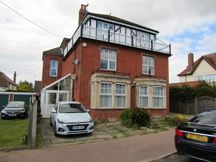 2 Bedroom Flat To Rent In Priory Road, Old Felixstowe, IP11
