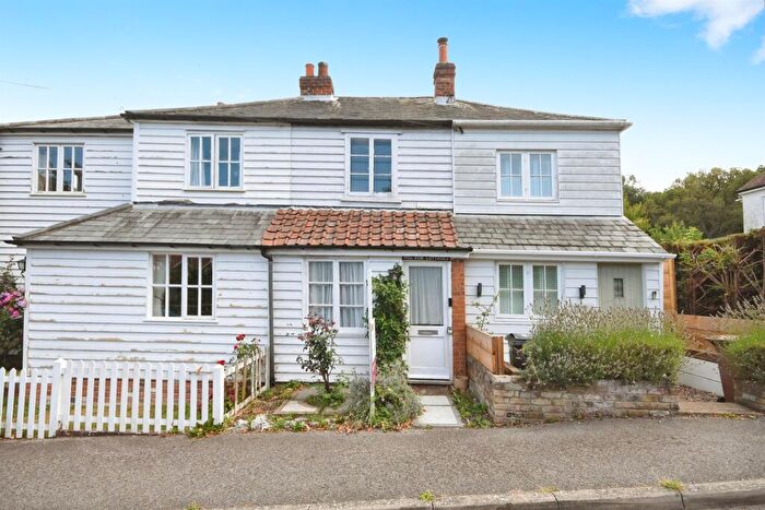 2 Bedroom Cottage For Sale In North Hill, Little Baddow, Chelmsford, CM3