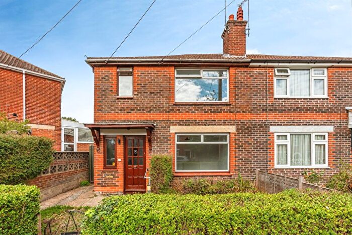 3 Bedroom Semi Detached House For Sale In Longmead Avenue, Bishopstoke, Eastleigh, SO50