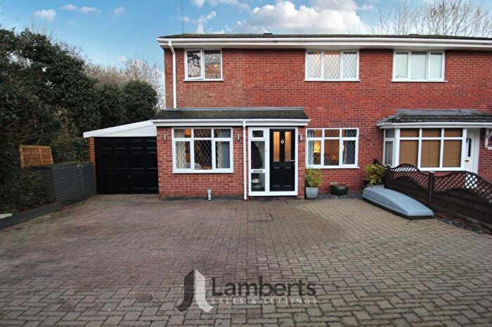 4 Bedroom Semi Detached House For Sale In Paxford Close, Church Hill North, B98