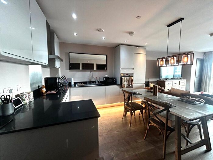 1 Bedroom Apartment For Sale In East Station Road, Fletton Quays, Peterborough, Cambridgeshire, PE2