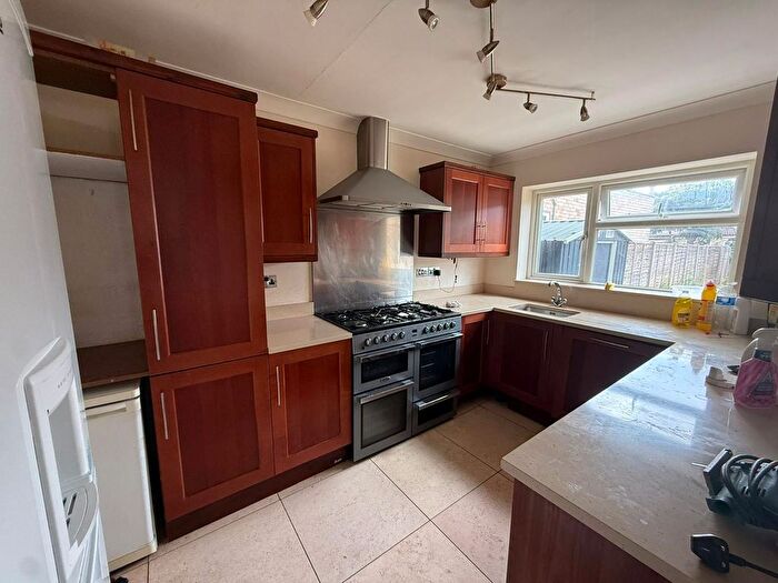 5 Bedroom Semi-Detached House To Rent In Coleridge Crescent, Colnbrook, SL3