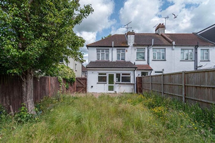 4 Bedroom Semi-Detached House To Rent In Rochester Drive, Westcliff-On-Sea, SS0