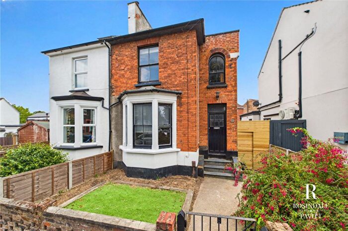 2 Bedroom Semi Detached House For Sale In Beddington Grove, Wallington, SM6