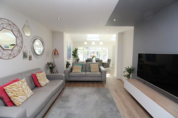 3 Bedroom Semi-Detached House To Rent In High Beeches, Sidcup, DA14