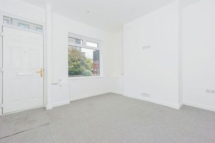 2 Bedroom End Of Terrace House To Rent In Dane Road, Sale, M33
