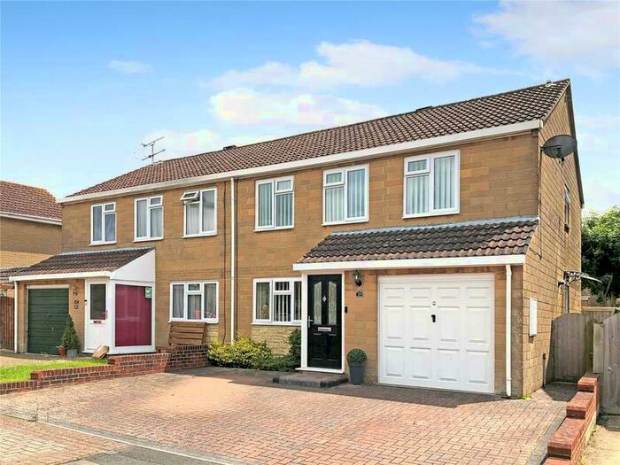 Houses for sale & to rent in SN5 8JP, Cowdrey Close, Lydiard And