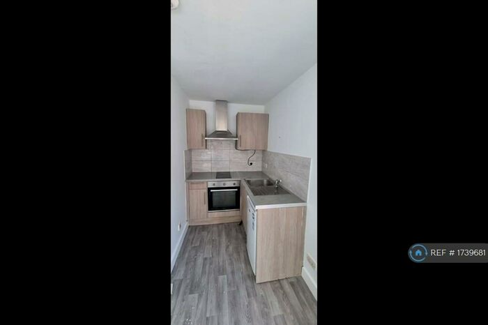 Studio To Rent In Newton Road, London, E15