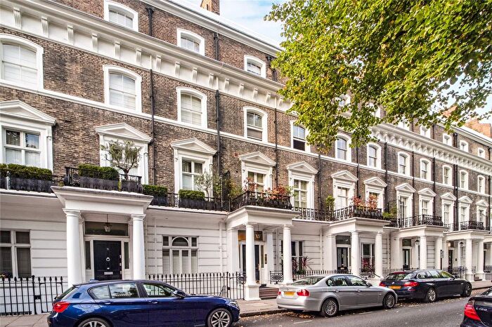 3 Bedroom Terraced House To Rent In Onslow Square, South Kensington, SW7