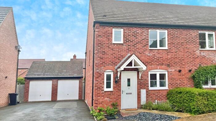 3 Bedroom Semi-Detached House For Sale In Hares Leap, Bishopton, Stratford-upon-Avon, CV37