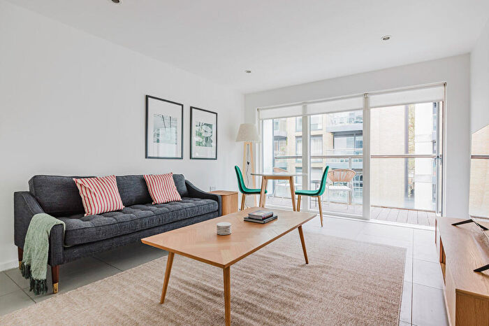 1 Bedroom Apartment To Rent In Dance Square, London, EC1V