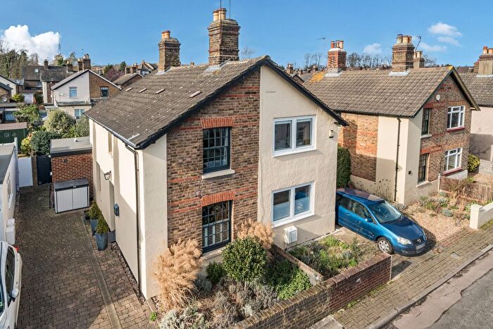 3 Bedroom Semi Detached House For Sale In Edward Road, Penge, London, SE20