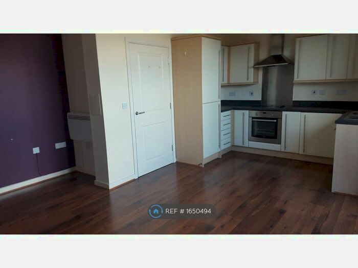 1 Bedroom Flat To Rent In The Junction, Slough, SL2
