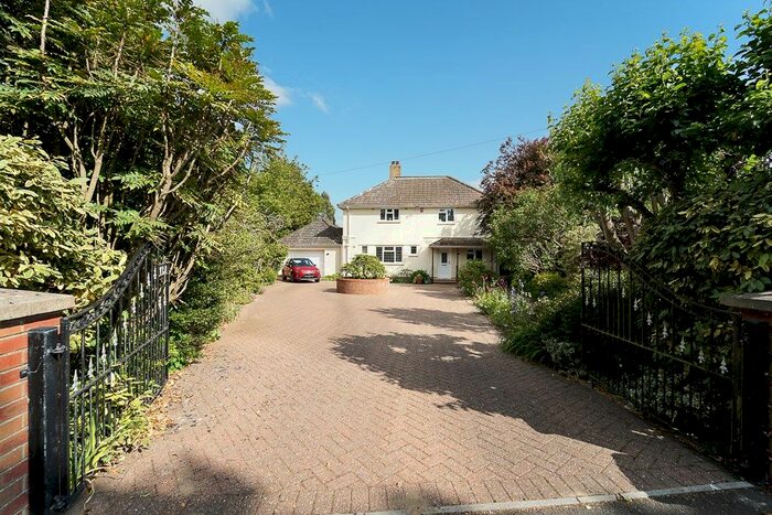 4 Bedroom Detached House For Sale In Rectory Road, Burnham-On-Sea, TA8