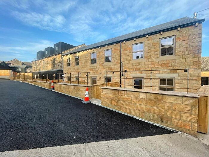 2 Bedroom Terraced House To Rent In The Old Mill, Greengate, BD20