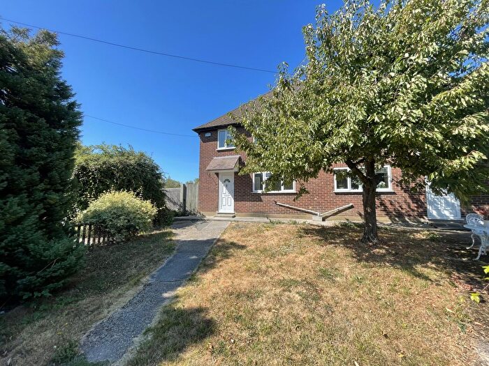 3 Bedroom Terraced House To Rent In Gravel Lane, Chigwell, IG7