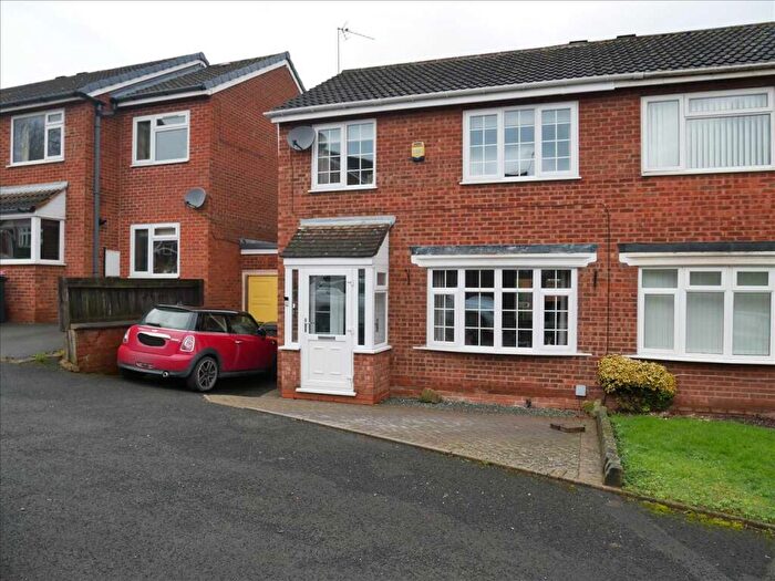 3 Bedroom Semi-Detached House For Sale In Temple Way, Coleshill, B46