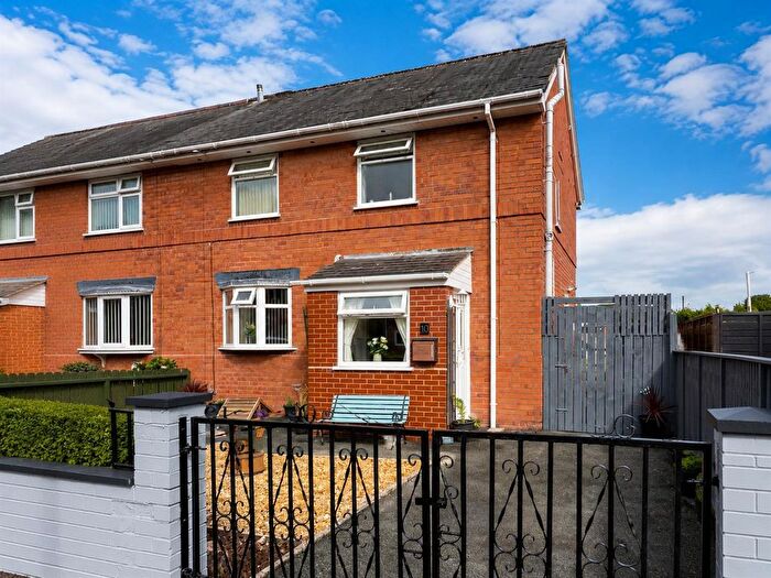 3 Bedroom Semi-Detached House For Sale In Gatacre Avenue, Oswestry, SY11