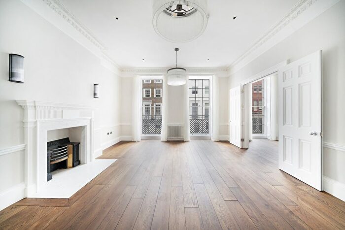 2 Bedroom Flat To Rent In Manchester Street, London, W1U