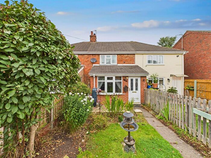 3 Bedroom Terraced House For Sale In Eastfield Road, Louth, LN11