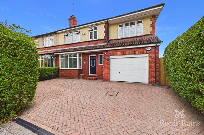 5 Bedroom Semi-Detached House To Rent In Compstall Road, Romiley, Stockport, Cheshire, SK6
