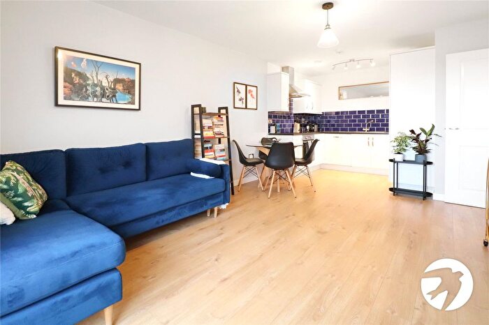 1 Bedroom Flat For Sale In Clydesdale Way, Belvedere, DA17