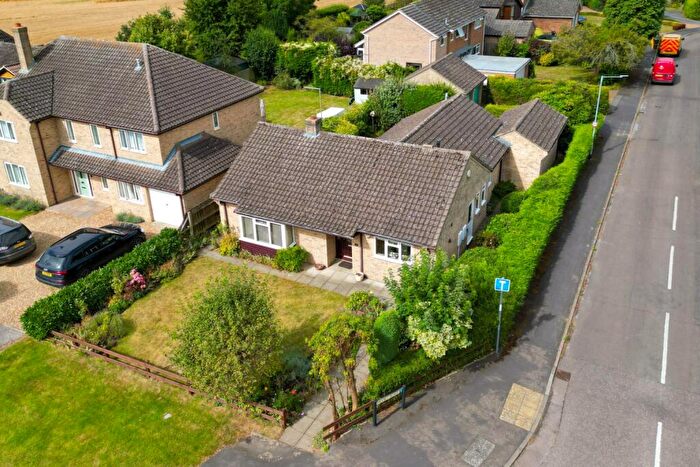 3 Bedroom Detached Bungalow For Sale In Gore Tree Road, Hemingford Grey, Huntingdon, Cambridgeshire, PE28