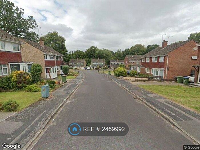 3 Bedroom Semi-Detached House To Rent In Cowdray Close, Southampton, SO16