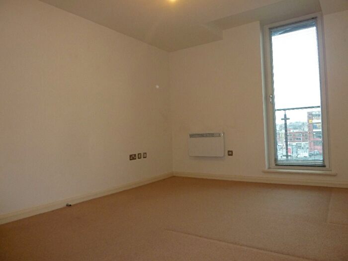 1 Bedroom Flat To Rent In Bromsgrove Street, City Centre, Birmingham, B5