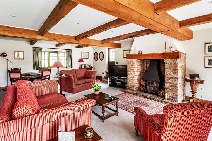 4 Bedroom Detached House For Sale In Guildford Road, Clemsfold, Horsham, West Sussex, RH12