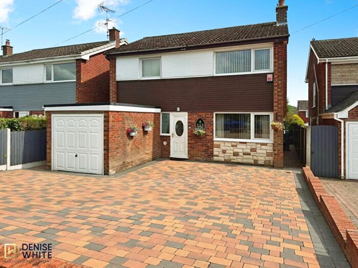 4 Bedroom Detached House For Sale In Coalport Close, Cheadle, Staffordshire, ST10