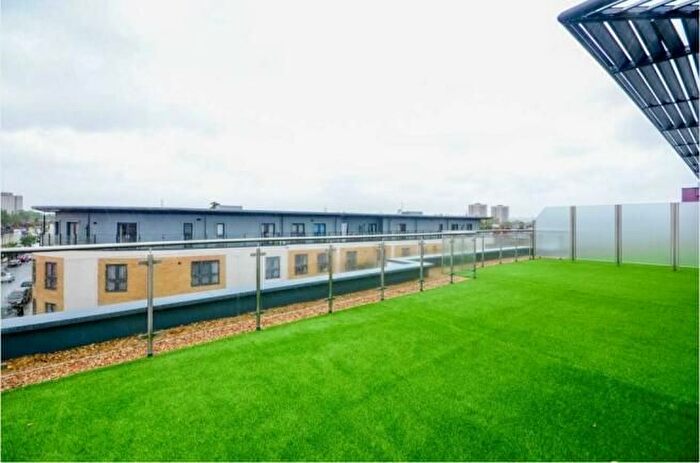 3 Bedroom Flat To Rent In Deepak House, Garratt Lane, London, SW17