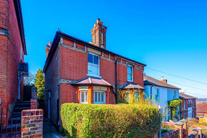 3 Bedroom Semi-Detached House To Rent In Cheselden Road, Guildford, GU1