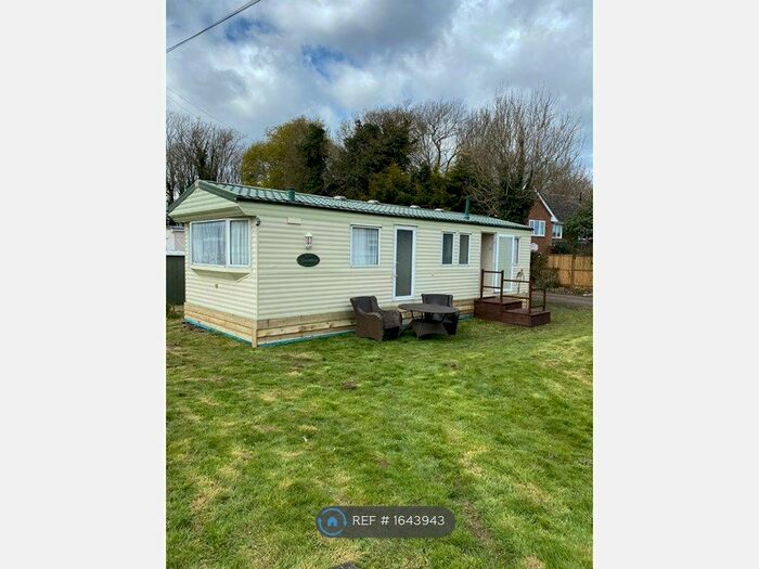 2 Bedroom Mobile/park Home To Rent In Florence Farm, West Kingsdown, TN15