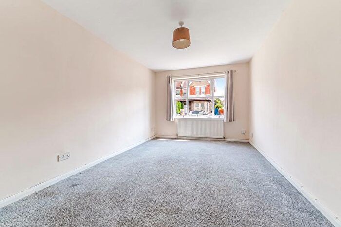 1 Bedroom Flat For Sale In Ashcombe Road, Weston-Super-Mare, BS23