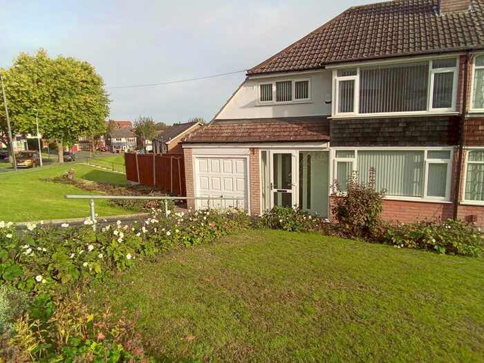 3 Bedroom Semi-Detached House To Rent In Camberley Crescent, Ettingshall Park, Wolverhampton, WV4