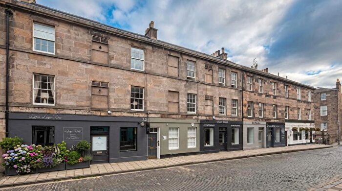 2 Bedroom Flat For Sale In William Street, Edinburgh, EH3