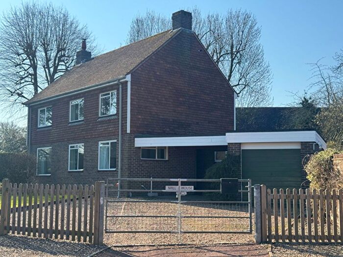 4 Bedroom Detached House For Sale In Staplehurst, Kent, TN12