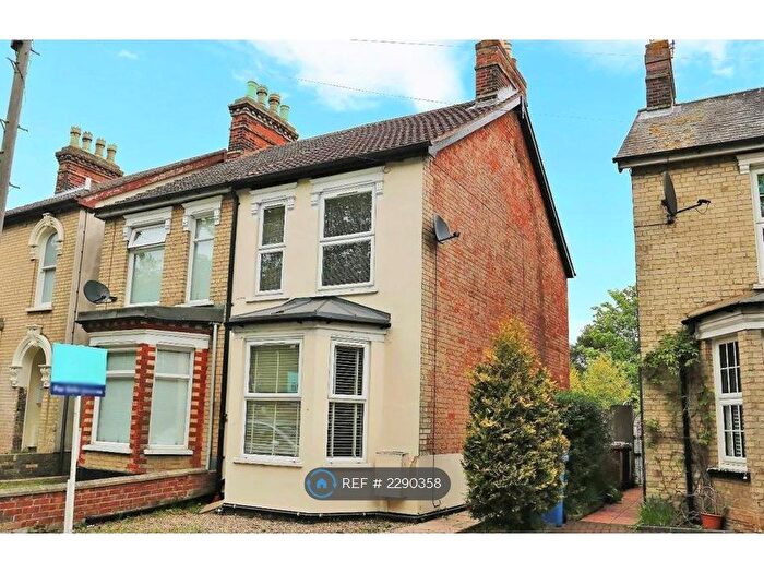 2 Bedroom Semi-Detached House To Rent In Nacton Road, Ipswich, IP3