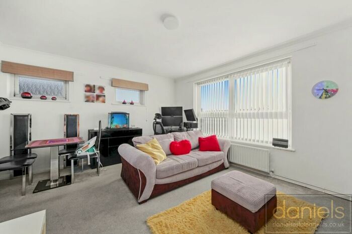 1 Bedroom Apartment To Rent In Barratt Court, Jubilee Close, Harlesden, London, NW10