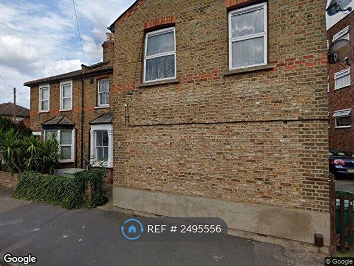 Studio To Rent In High St, Harlington, UB3