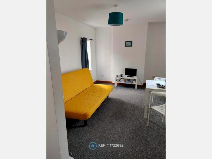 Studio To Rent In Broughton Road, Banbury, OX16